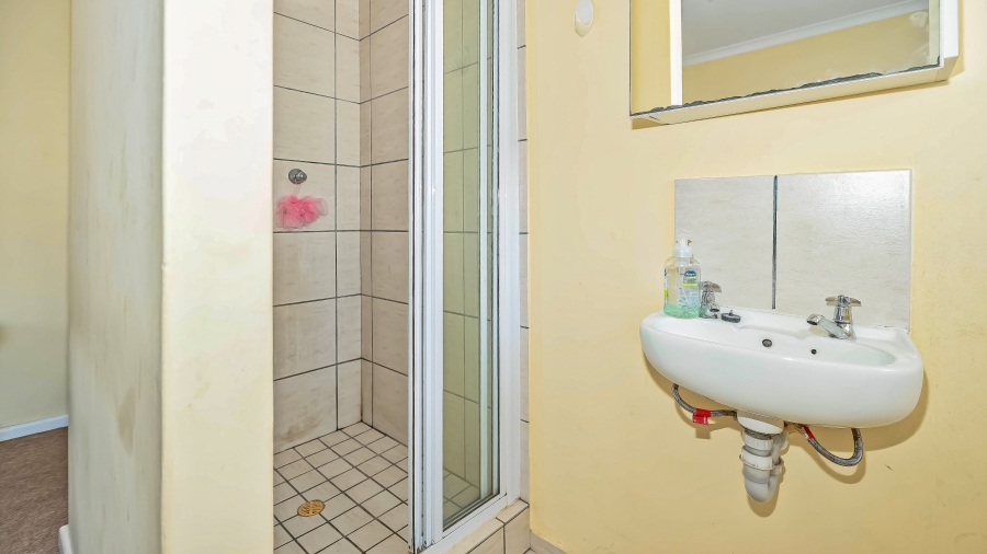 1 Bedroom Property for Sale in Sunset Glen Western Cape